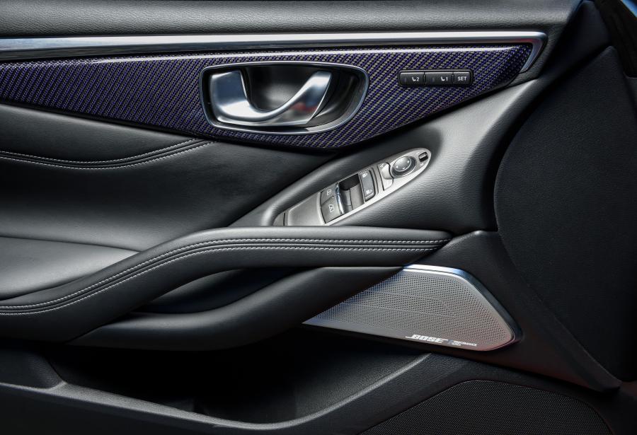 Детали интерьера Infiniti Q60S 3.0t (CV37) 2017 года  (CIS) (фото 13 из 26)